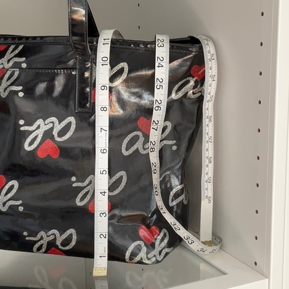 Agnes B. Limited edition, AB glitter heart tote bag. - Picture 16 of 16